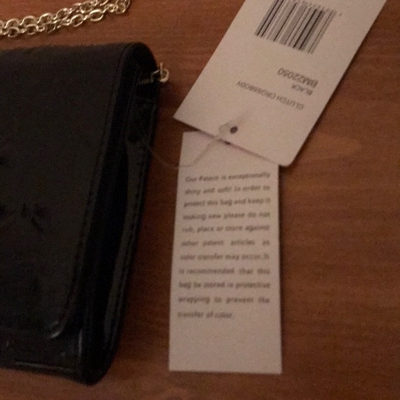 BETSEY JOHNSON CLUTCH CROSSBODY BLACK 68.00 NWT - Picture 6 of 8